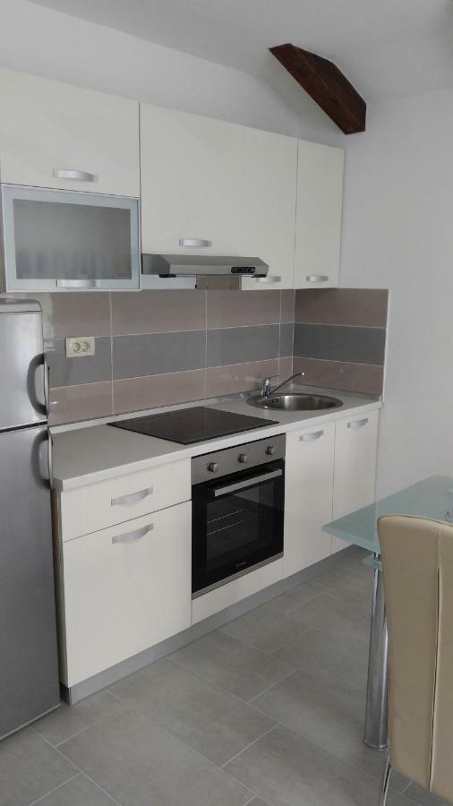 Apartmani Roberta Jurdani Екстер'єр фото