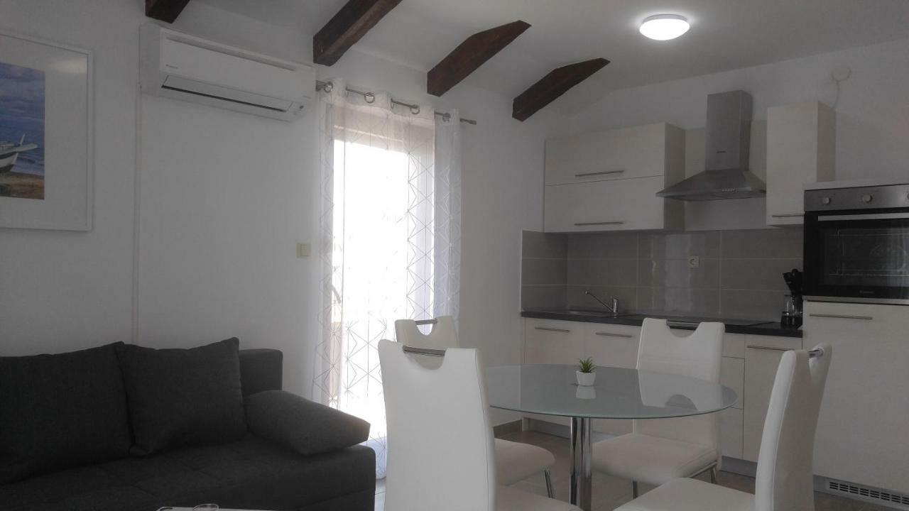 Apartmani Roberta Jurdani Екстер'єр фото